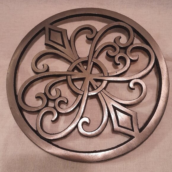 VTG Cast Iron Trivet by MagicLulu - Picture 1 of 2